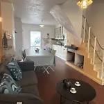 Dom wakacyjny Maison Familiale Pour 8 Avec Terrasse, A 300m De La - - Fr-1-224b-228 *