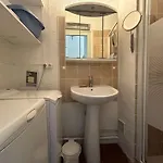 Maison Familiale Pour 8 Avec Terrasse, A 300m De La - - Fr-1-224b-228